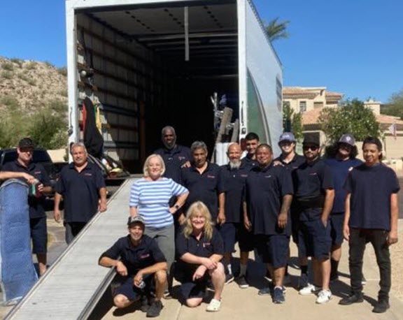Gilbert Moving & Storage Crew With Satisfied Customer