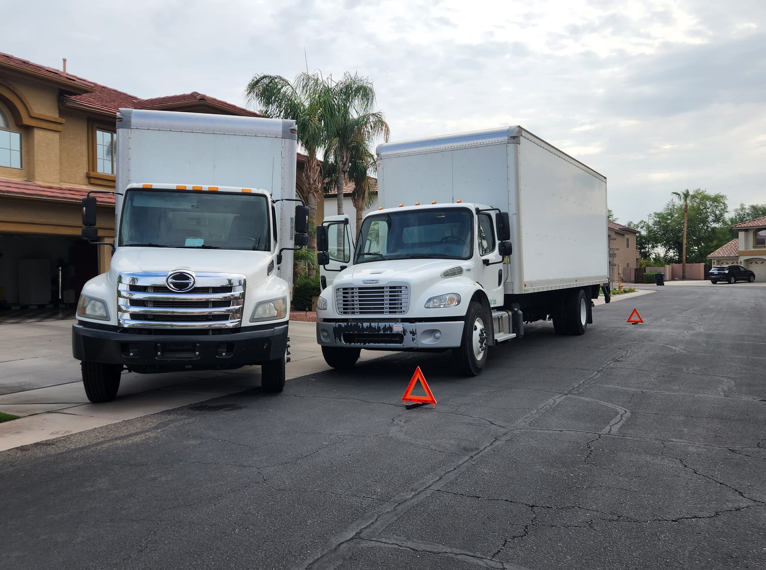 Rectangle 6636 professional movers near me