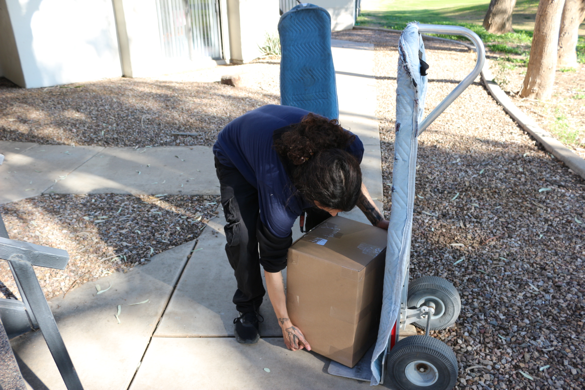 How to choose a Apache Junction mover (and avoid the bad ones) professional movers near me